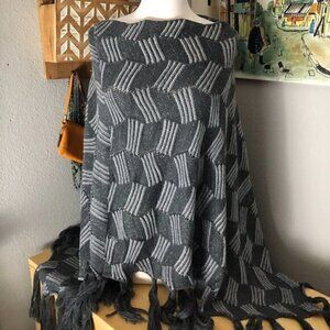 Tickled Pink Coastal Cowgirl Gray Cream One Size Fringed Sweater Poncho